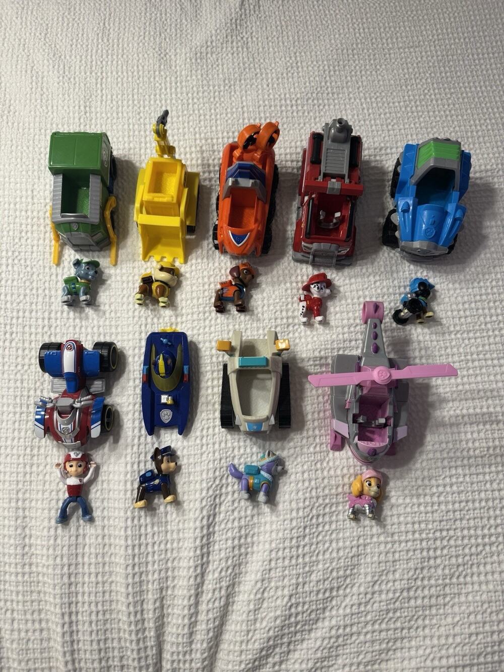 Paw Patrol 18 Piece Transforming Vehicles Marshall Chase Full Set Ride N Rescue
